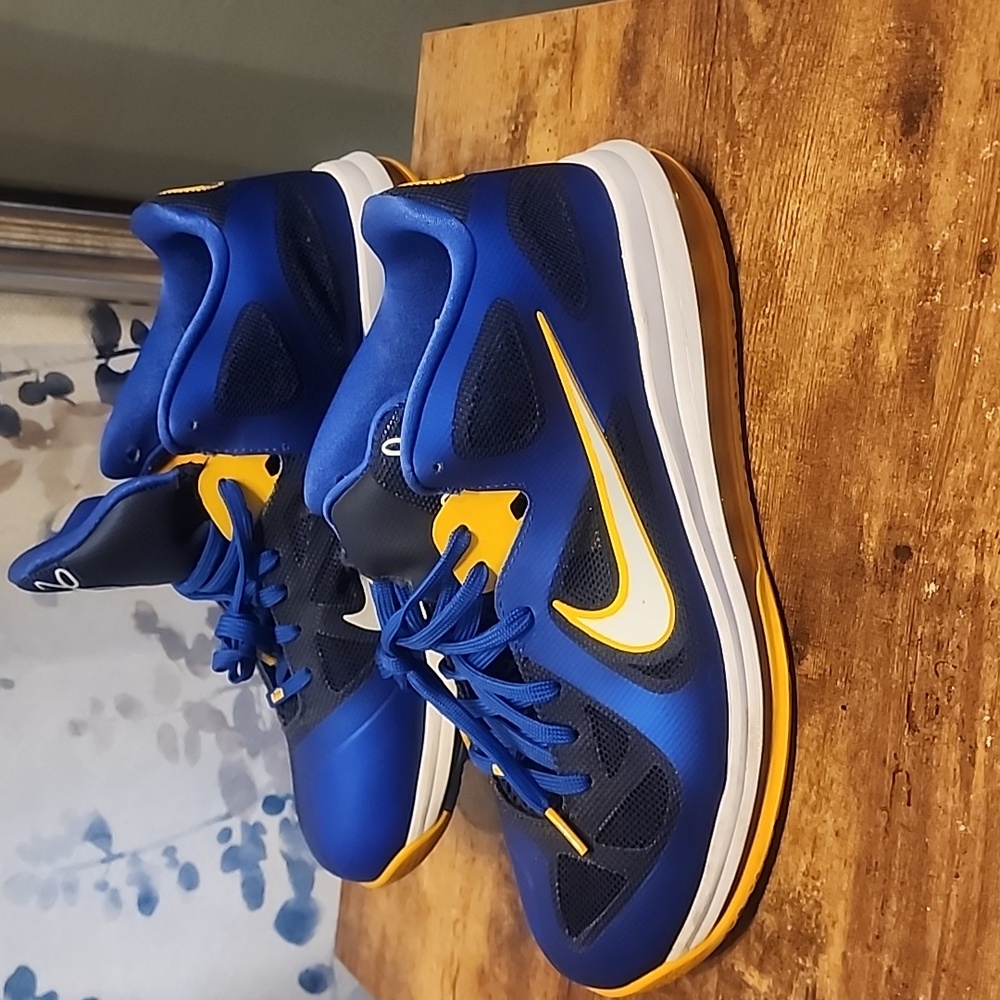 TODAY💫Nike Mens Lebron Sneakers sz 12